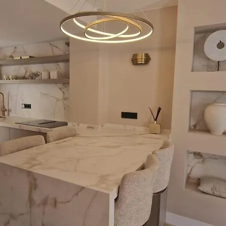 Duplex Plaza Ole