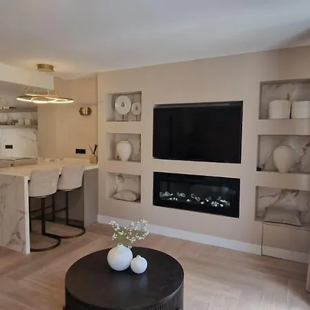 דירה Duplex Plaza Ole בנאלמדנה